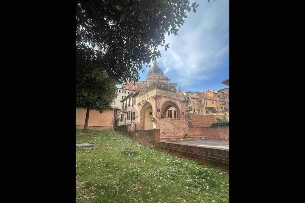 Nel Cuore Della Citta Siena Luaran gambar
